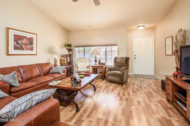 6335 S CYPRESS POINT Drive, Chandler, AZ 85249