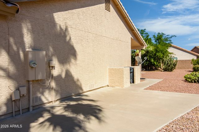 6335 S CYPRESS POINT Drive, Chandler, AZ 85249
