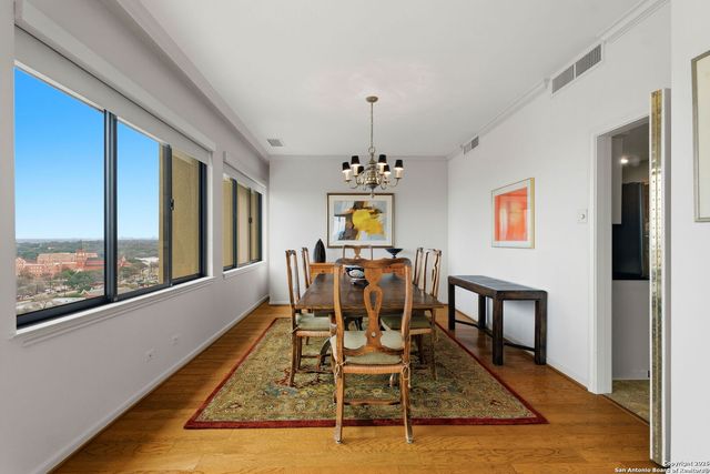 4001 N. New Braunfels APT 1206A, San Antonio, TX 78209