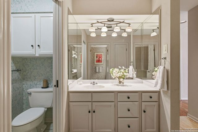 4001 N. New Braunfels APT 1206A, San Antonio, TX 78209