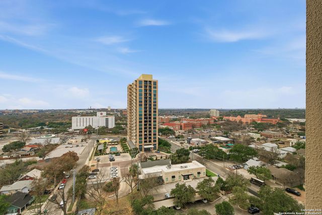 4001 N. New Braunfels APT 1206A, San Antonio, TX 78209