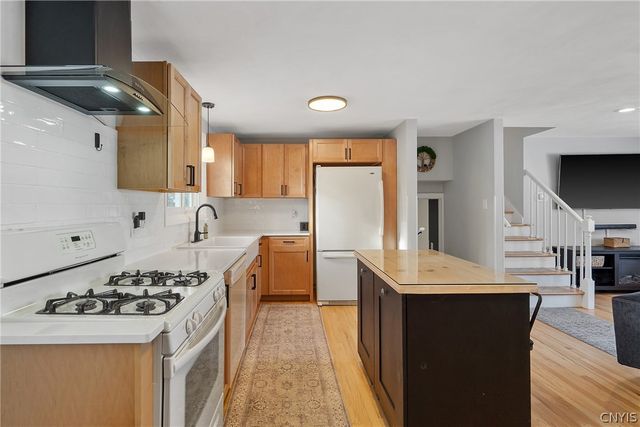 200 East Arbordale Road, Camillus, NY 13219