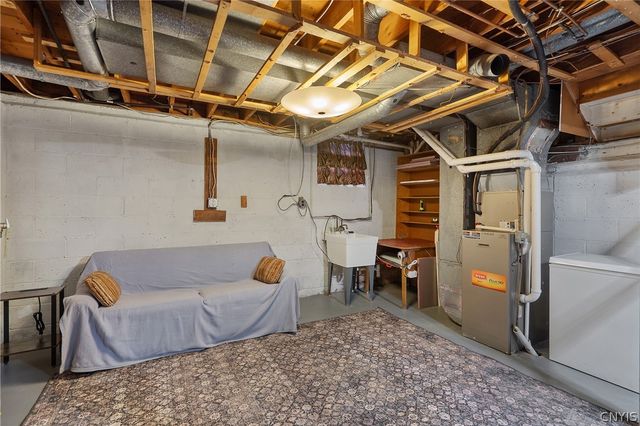 200 East Arbordale Road, Camillus, NY 13219