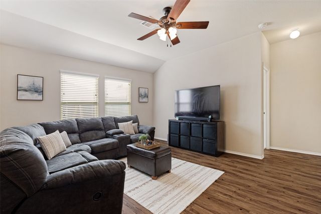 2104 Shady Glen Trail, Princeton, TX 75407