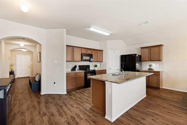 2104 Shady Glen Trail, Princeton, TX 75407