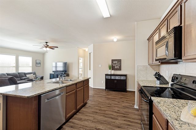 2104 Shady Glen Trail, Princeton, TX 75407