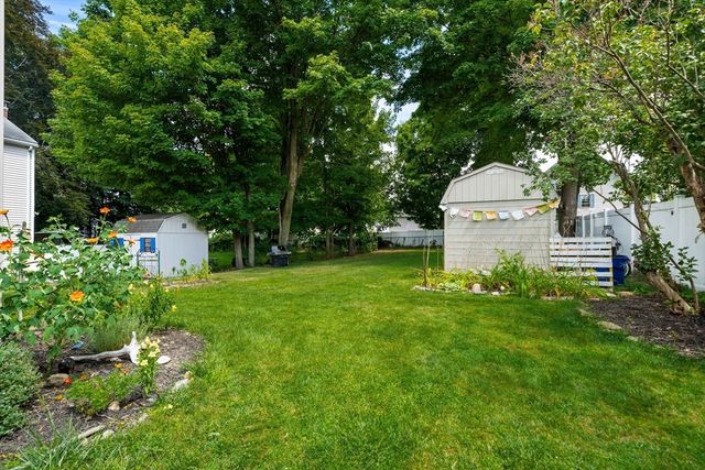 24 Vernon St, Haverhill, MA 01835