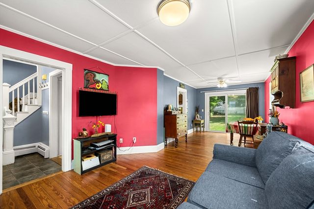 24 Vernon St, Haverhill, MA 01835