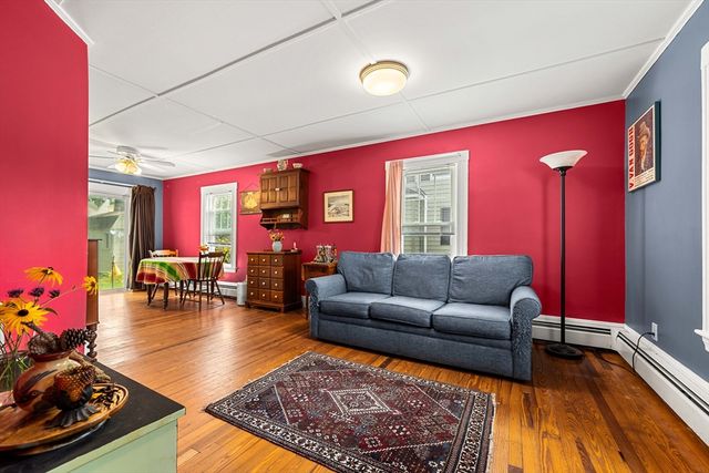 24 Vernon St, Haverhill, MA 01835