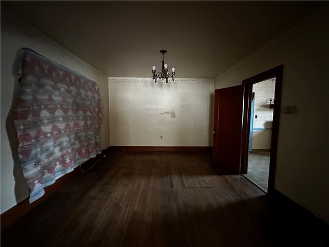 1006 Shira St, New Castle, PA 16101