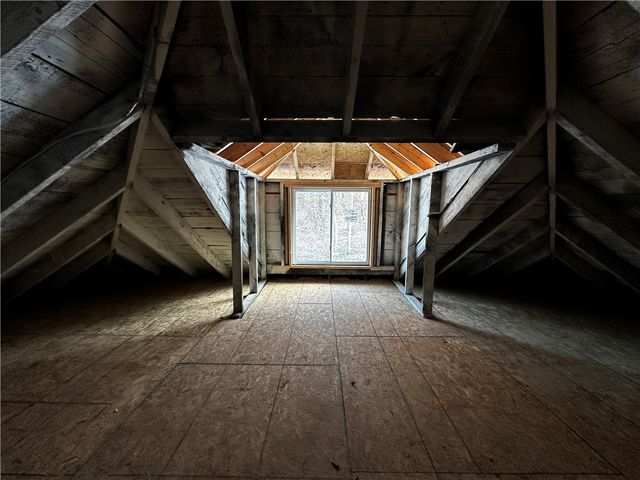 1006 Shira St, New Castle, PA 16101