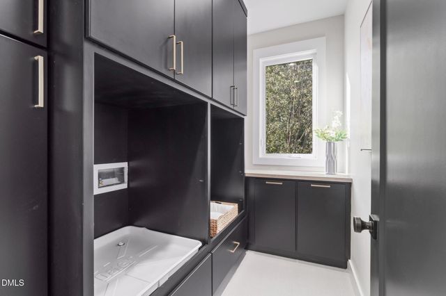 228 Woodsborough Place, Raleigh, NC 27601