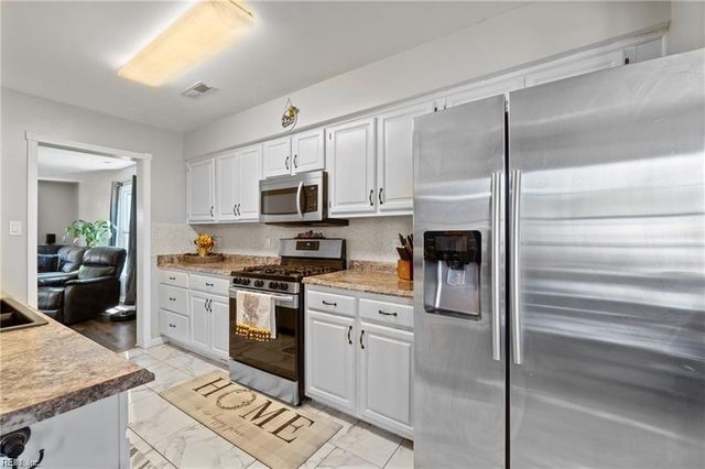 1805 Monet CT, Virginia Beach, VA 23453