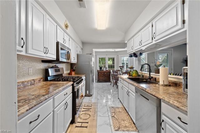 1805 Monet CT, Virginia Beach, VA 23453