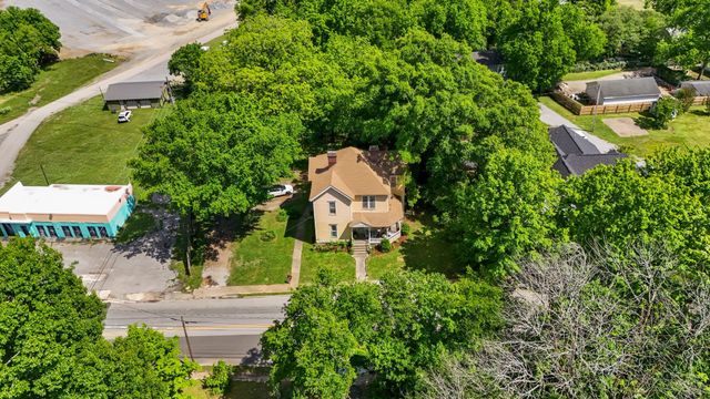 617 Mulberry Ave, Fayetteville, TN 37334