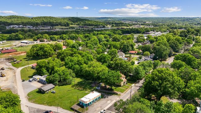 617 Mulberry Ave, Fayetteville, TN 37334