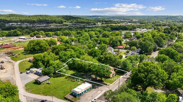 617 Mulberry Ave, Fayetteville, TN 37334