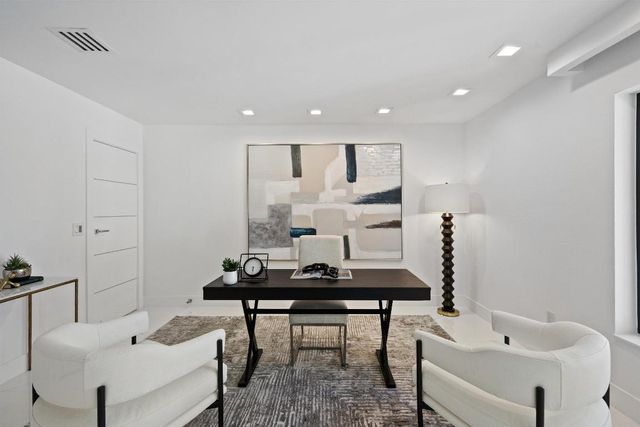 1648 Breakers West Boulevard, West Palm Beach, FL 33411