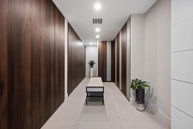 1648 Breakers West Boulevard, West Palm Beach, FL 33411