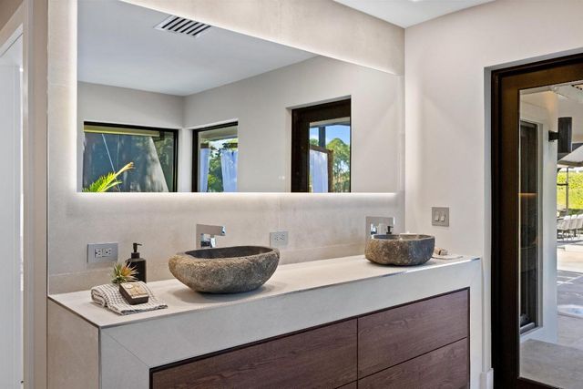 1648 Breakers West Boulevard, West Palm Beach, FL 33411