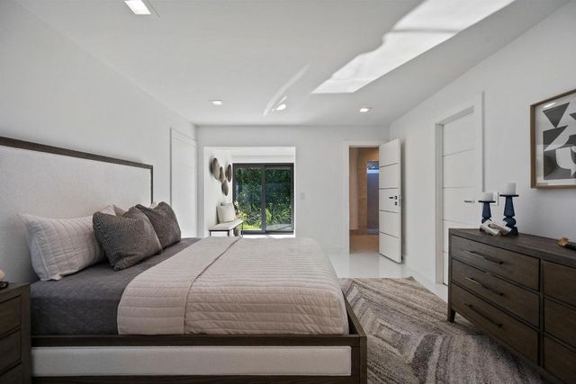 1648 Breakers West Boulevard, West Palm Beach, FL 33411