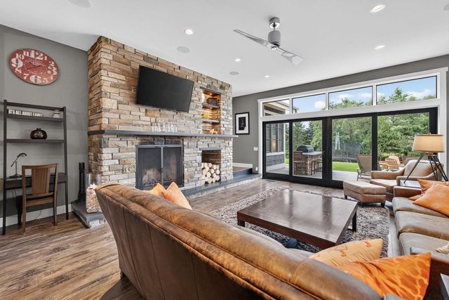 6444 Irving Drive, Sun Prairie, WI 53590