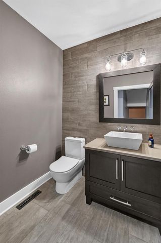 6444 Irving Drive, Sun Prairie, WI 53590