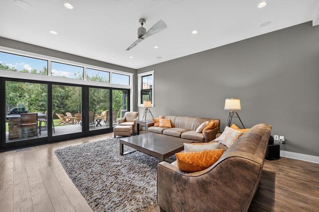 6444 Irving Drive, Sun Prairie, WI 53590