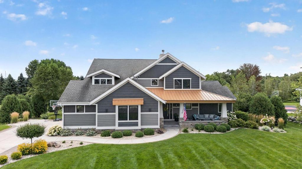 6444 Irving Drive, Sun Prairie, WI 53590