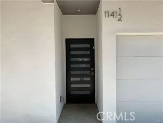 1141 Irolo, Los Angeles, CA 90006