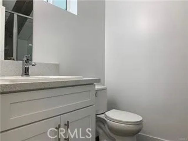 1141 Irolo, Los Angeles, CA 90006