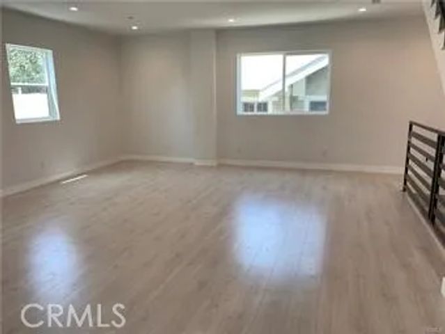 1141 Irolo, Los Angeles, CA 90006
