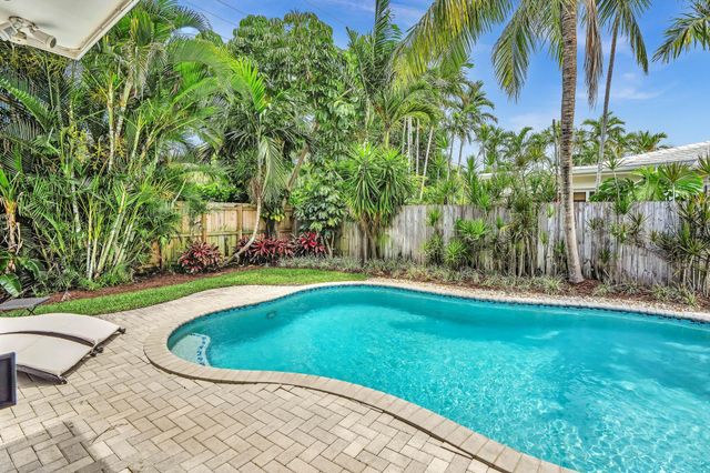 3204 Beacon St, Pompano Beach, FL 33062