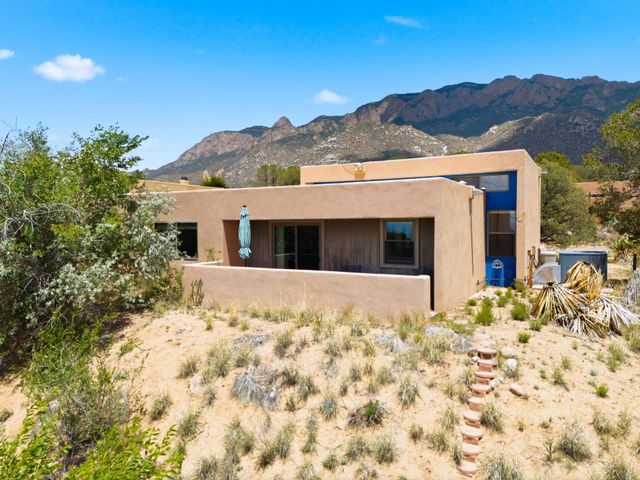 726 1 Tramway Vista Court NE, Albuquerque, NM 87122