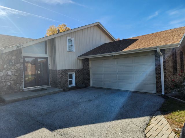 1863 E 172nd Street, South Holland, IL 60473