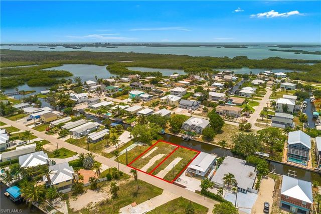 24533 Dolphin ST, Bonita Springs, FL 34134