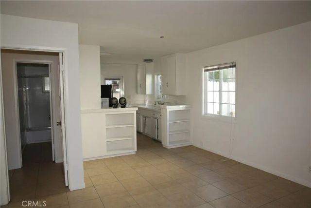 135 Del Mar, Costa Mesa, CA 92627