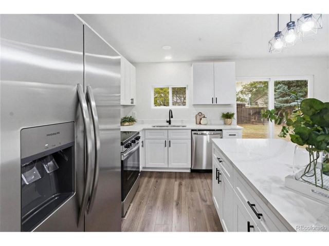 6222 W 70th Ave, Arvada, CO 80003