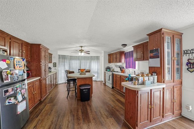 19645 Nordt Road, Damon, TX 77430