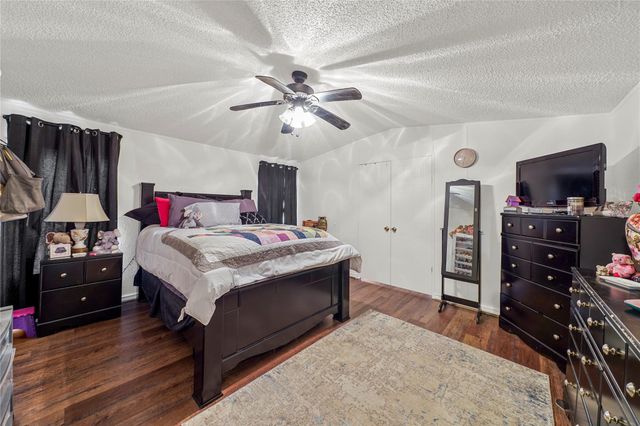 19645 Nordt Road, Damon, TX 77430