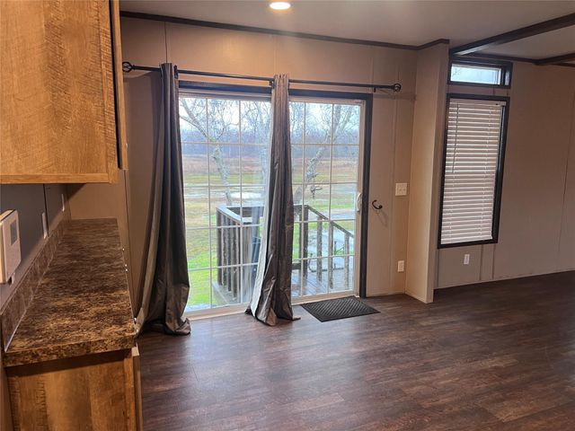 19645 Nordt Road, Damon, TX 77430