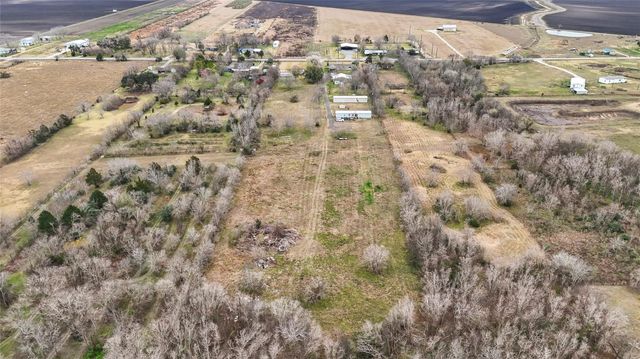 19645 Nordt Road, Damon, TX 77430