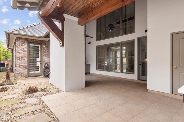 134 Princeton Woods Loop, Lafayette, LA 70508