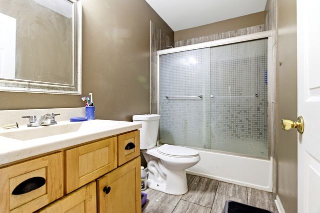 3710 Chatham Court, Joliet, IL 60435