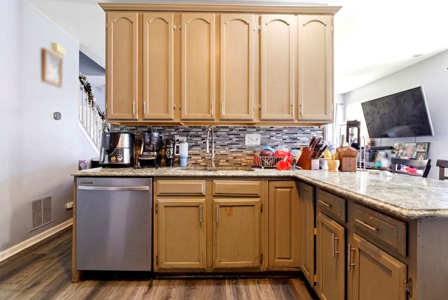 3710 Chatham Court, Joliet, IL 60435