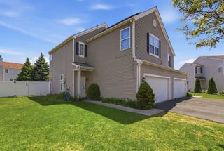 3710 Chatham Court, Joliet, IL 60435