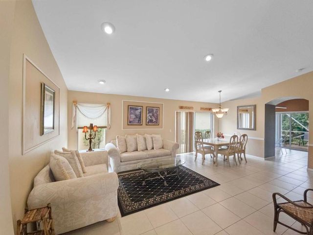 5178 Pelican Cove Drive, Boynton Beach, FL 33437