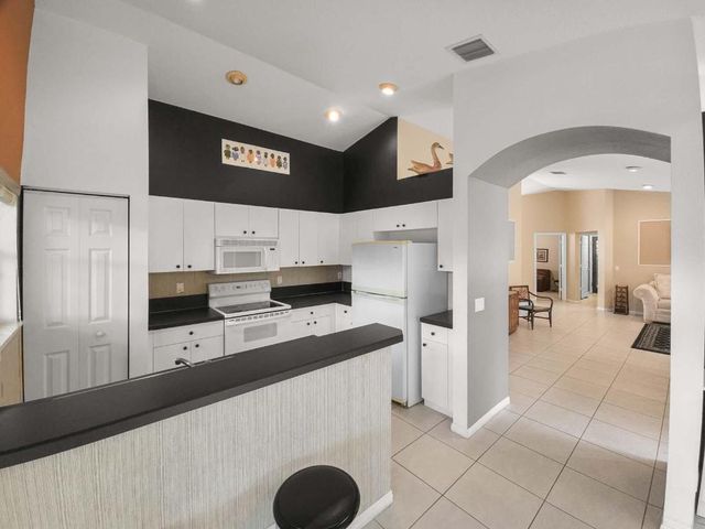 5178 Pelican Cove Drive, Boynton Beach, FL 33437