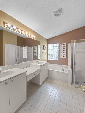 5178 Pelican Cove Drive, Boynton Beach, FL 33437