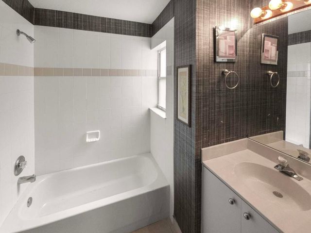 5178 Pelican Cove Drive, Boynton Beach, FL 33437